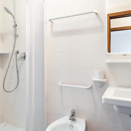 شقة 1 Bedroom Awesome In بيبيوني