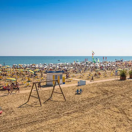 1 Bedroom Lovely In Apartment Bibione